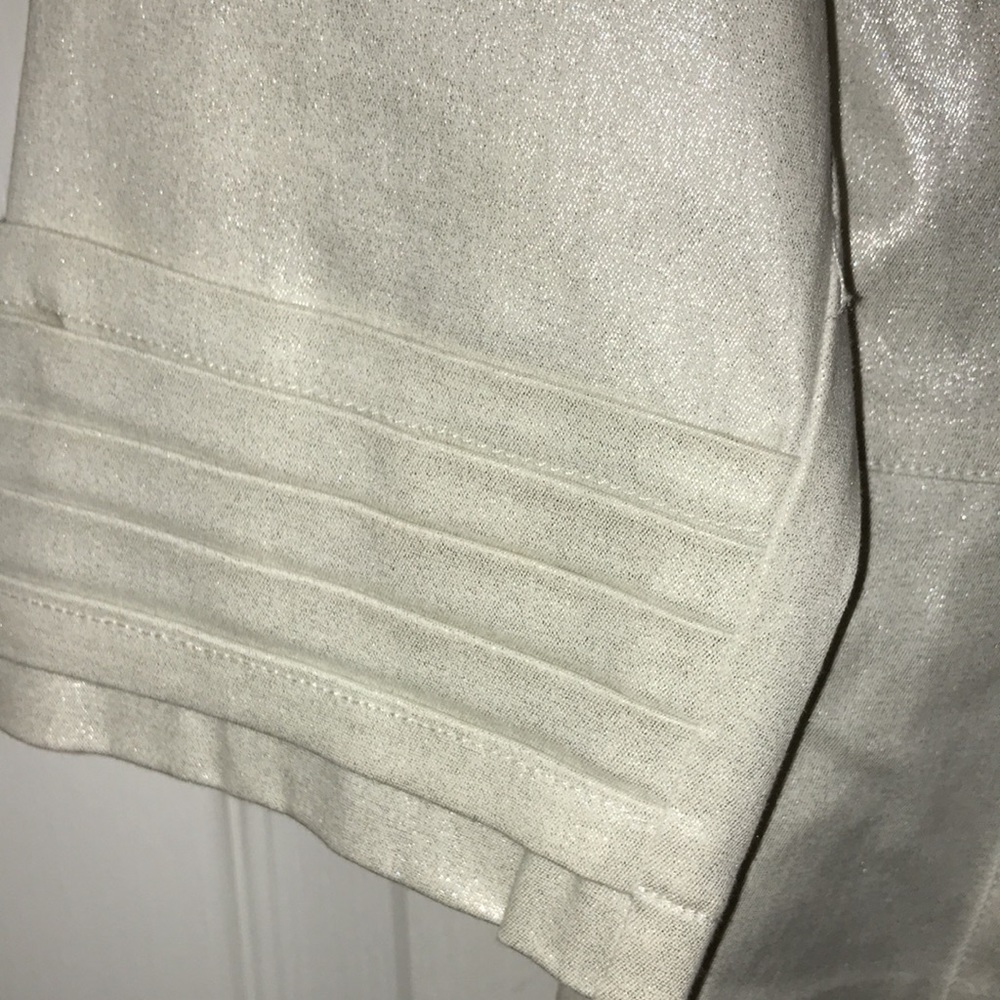 🧵 Pearl & Silver Blazer - Picture 3 of 6